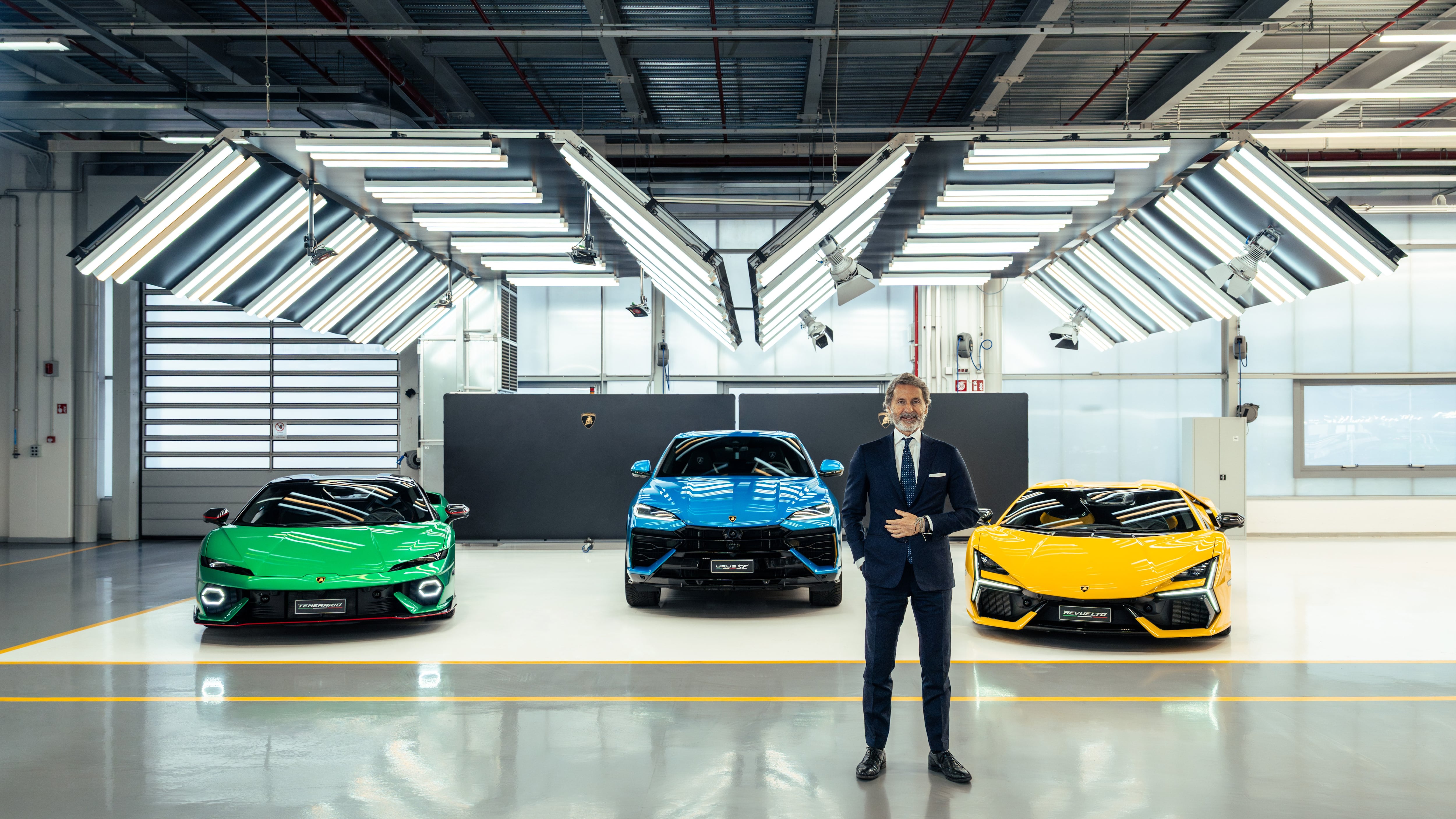 Automobili Lamborghini chiude un anno da record: oltre 10.000 vetture consegnate