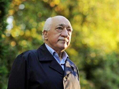 L'impero dei sermoni, l'amicizia con Erdogan, il golpe: chi era Fetullah Gülen