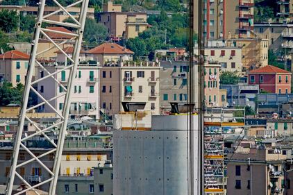 Ponte di Genova, sorgono le nuove pile 5 e 6 4