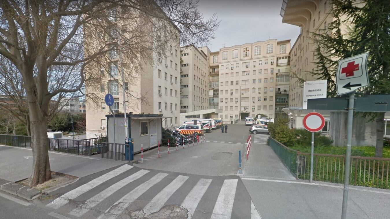 Multate le ambulanze in attesa davanti al pronto soccorso