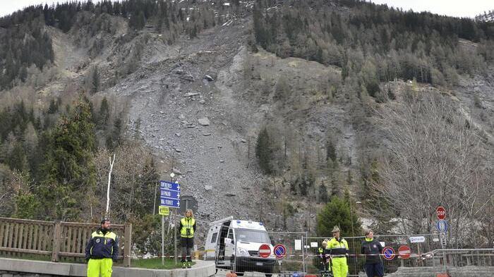 Frana Courmayeur, accelera smottamento