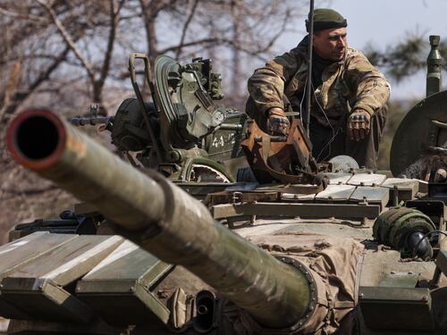 Dai missili ai tank: ecco le nuove armi all'Ucraina