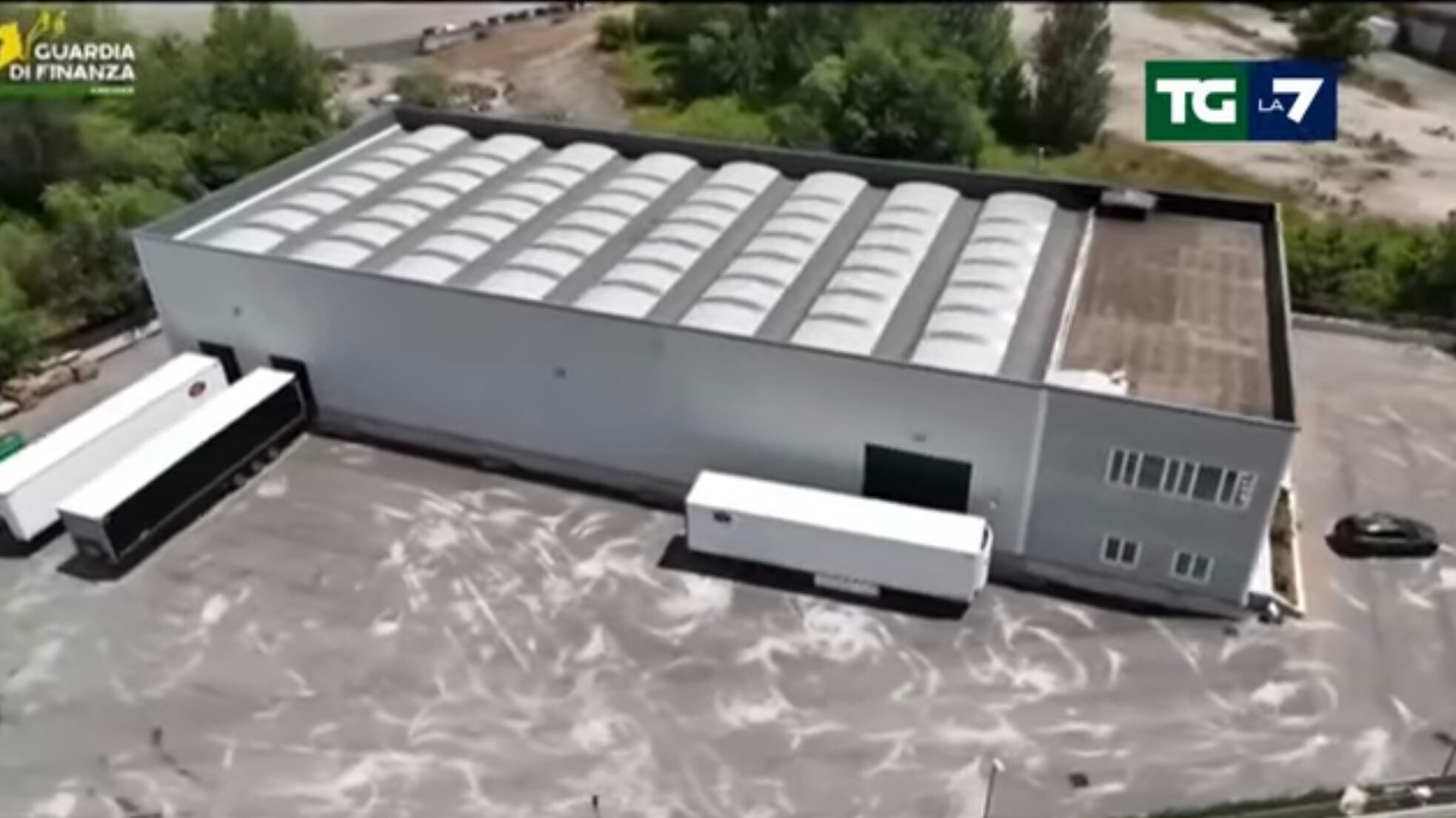Trovata in un bunker a Cassino la più grande fabbrica di sigarette contraffate: evasi 600milioni di euro