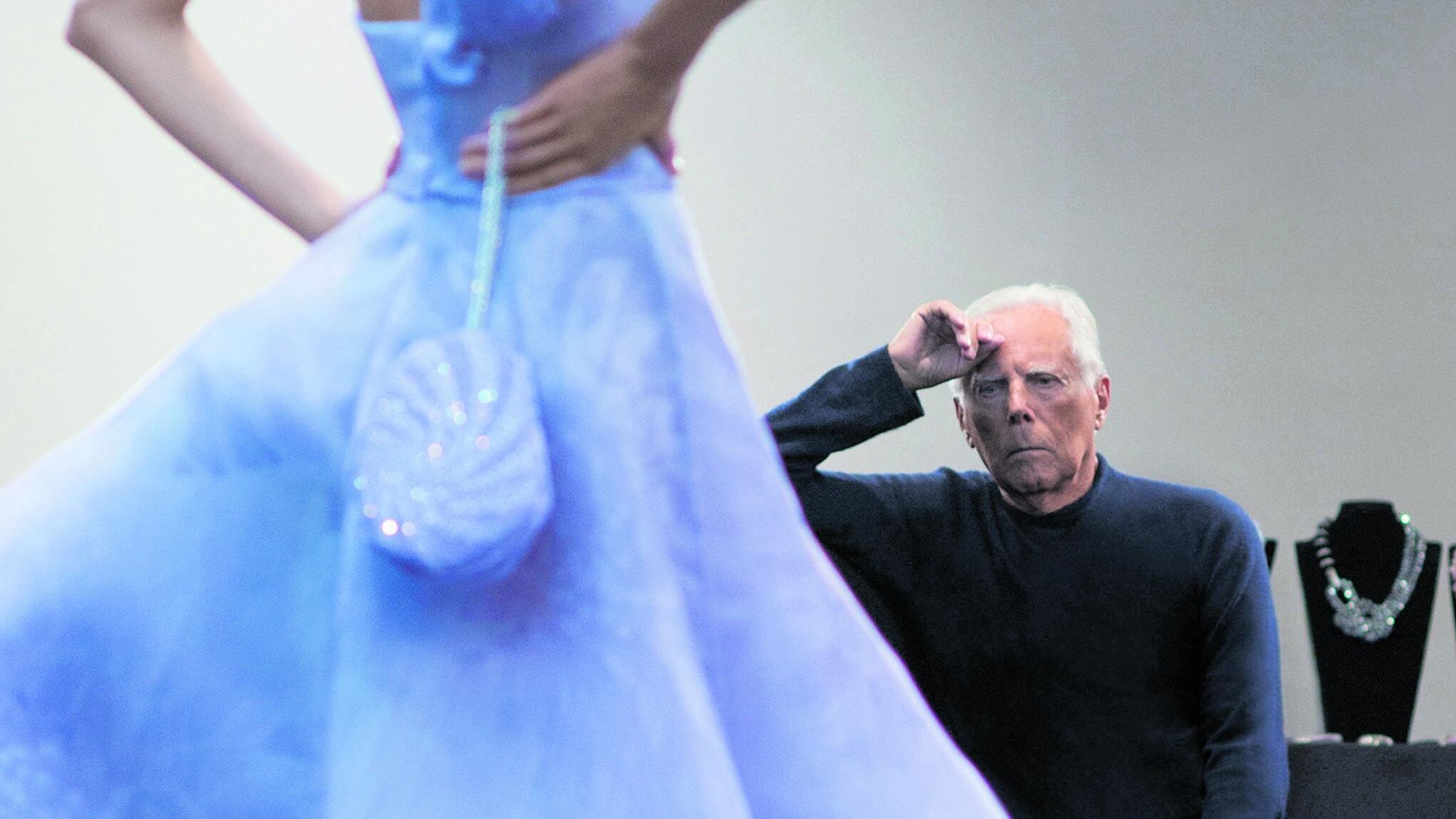 La sfida all'alta moda inizia con 32 abiti