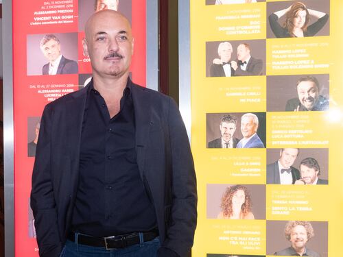 Sylos Labini porta il "Sistema" a teatro