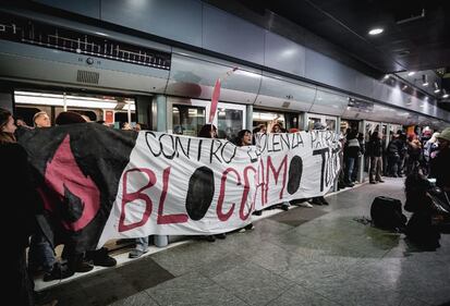 Femministe e pro Pal in piazza: occupazioni e vandalismi 3