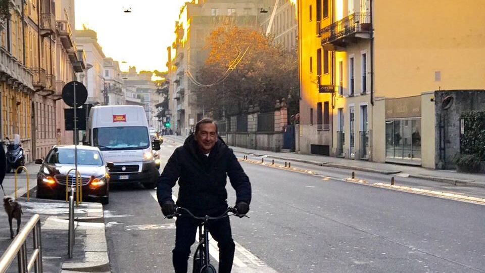 Sala fa l'ambientalista ma sbaglia strategia: "Non aumenti i mezzi"