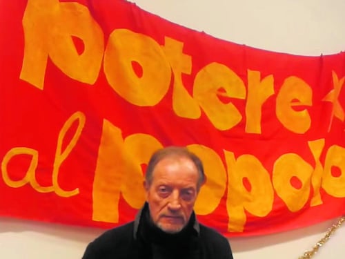 "Renzaccio", allenatore in fuorigioco che mischia sport e furore ideologico