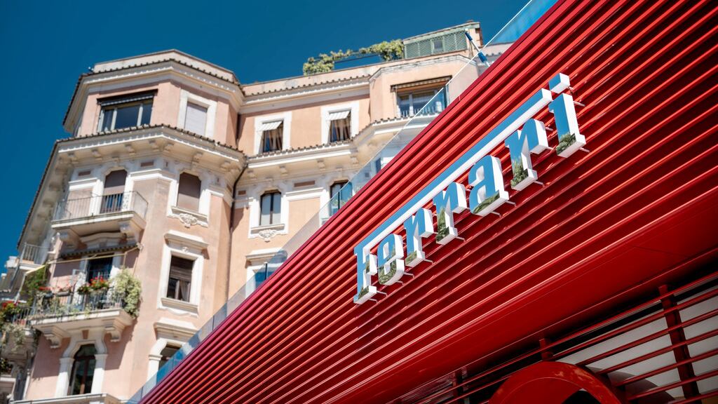 Ecco la nuova Corporate Identity di Ferrari