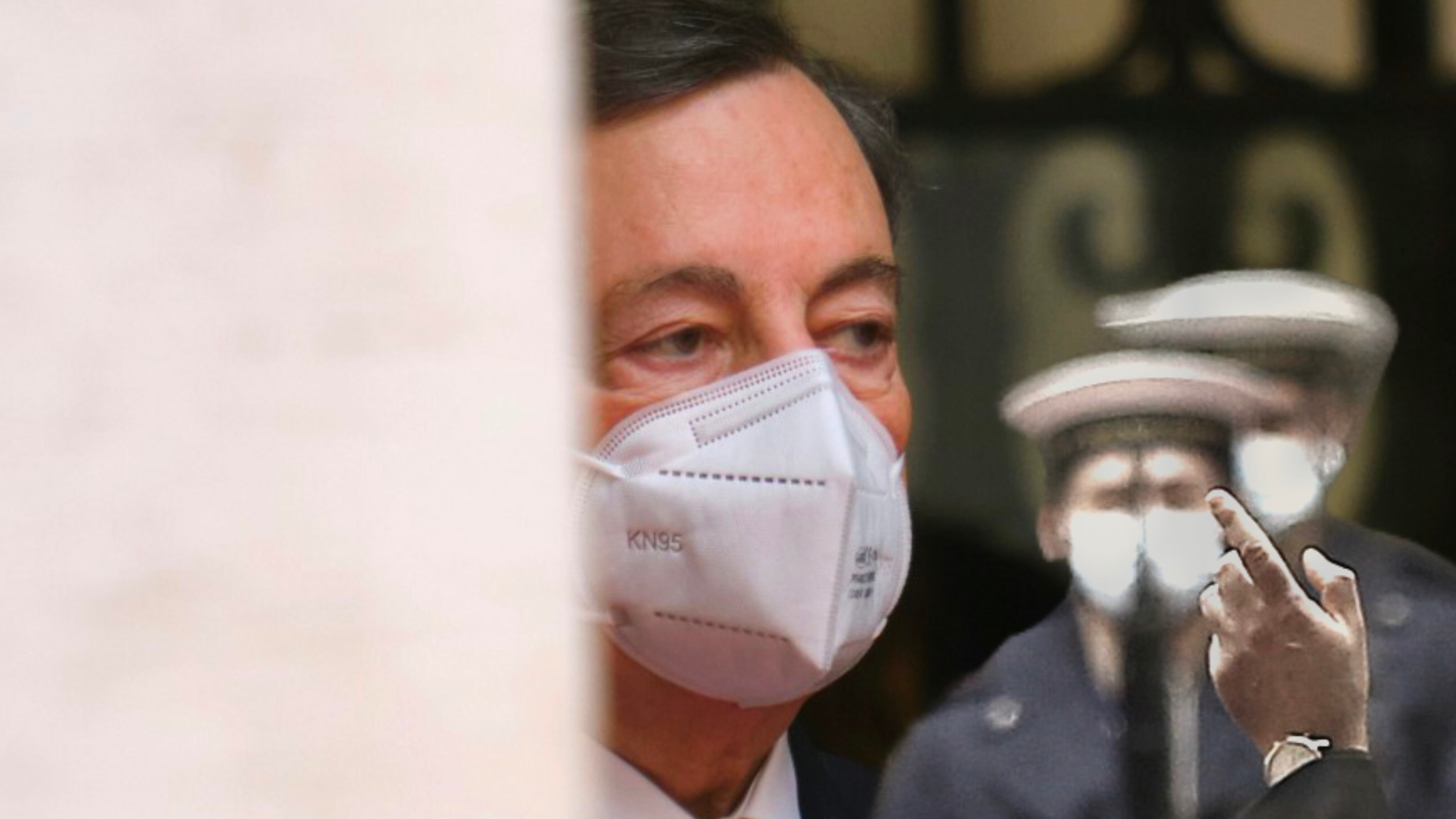 Cravatte, errori, trolley e lacrime: ecco cosa è successo al giuramento di Draghi