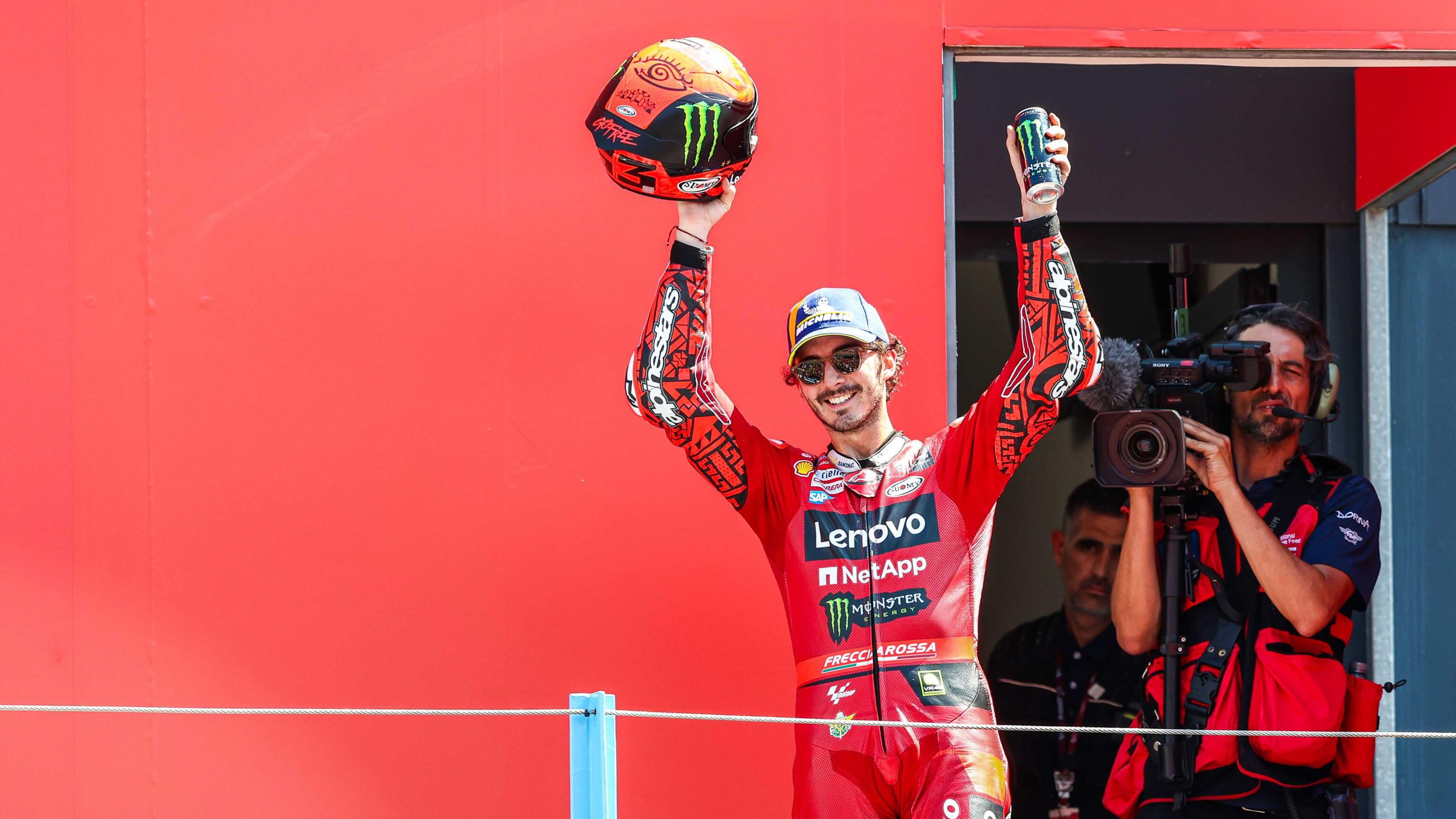 I figli del Dottore volano. Bagnaia va in fuga. Bezzecchi va di fretta