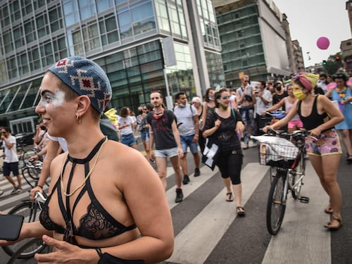 "Via dal Pride sigle ebraiche e stelle di David". La crociata di estrema sinistra e collettivi
