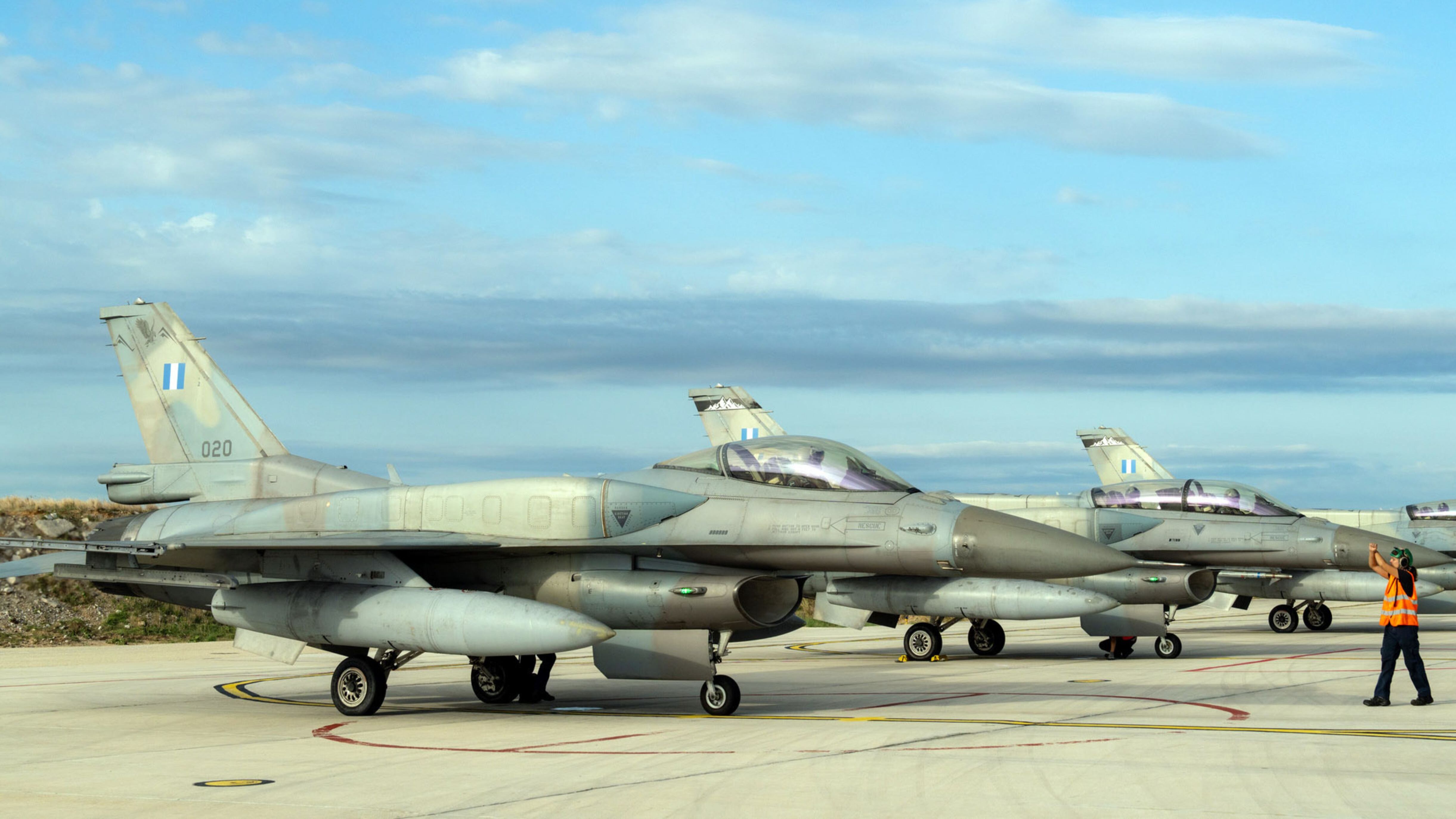 2mila uomini e 60 aerei da guerra: la Nato prepara l'esercitazione nucleare "Steadfast Noon"