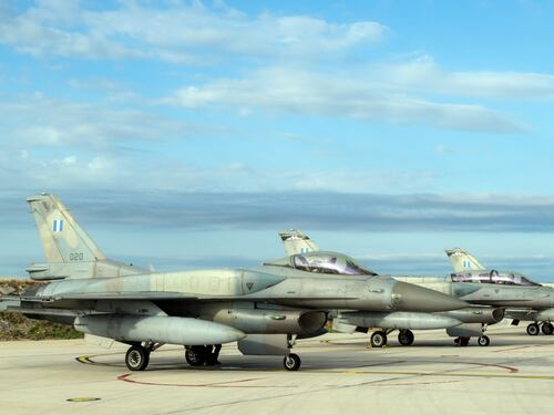 2mila uomini e 60 aerei da guerra: la Nato prepara l'esercitazione nucleare "Steadfast Noon"