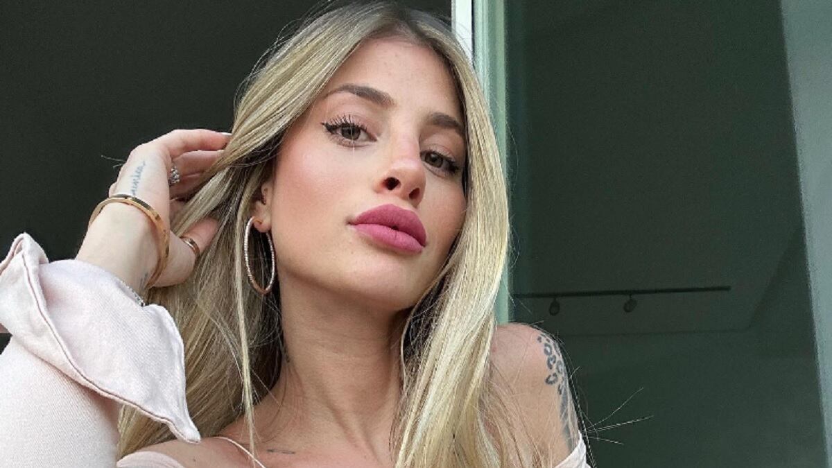 "Avete vite che fanno pietà". E Chiara Nasti sbrocca per il figlio