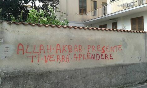 Ora l'Isis minaccia il Pd: "Allah vuole la tua testa"  3
