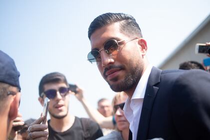 Juventus, ecco Emre Can: la calda accoglienza dei tifosi bianconeri 8