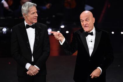 Sanremo 2019: il look dei presentatori dalla terza serata  5