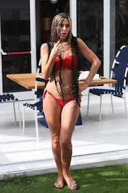 Grande Fratello Vip, i momenti hot di Valeria Marini 42