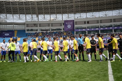 Il "Legend team" italiano porta il calcio in Cina 18