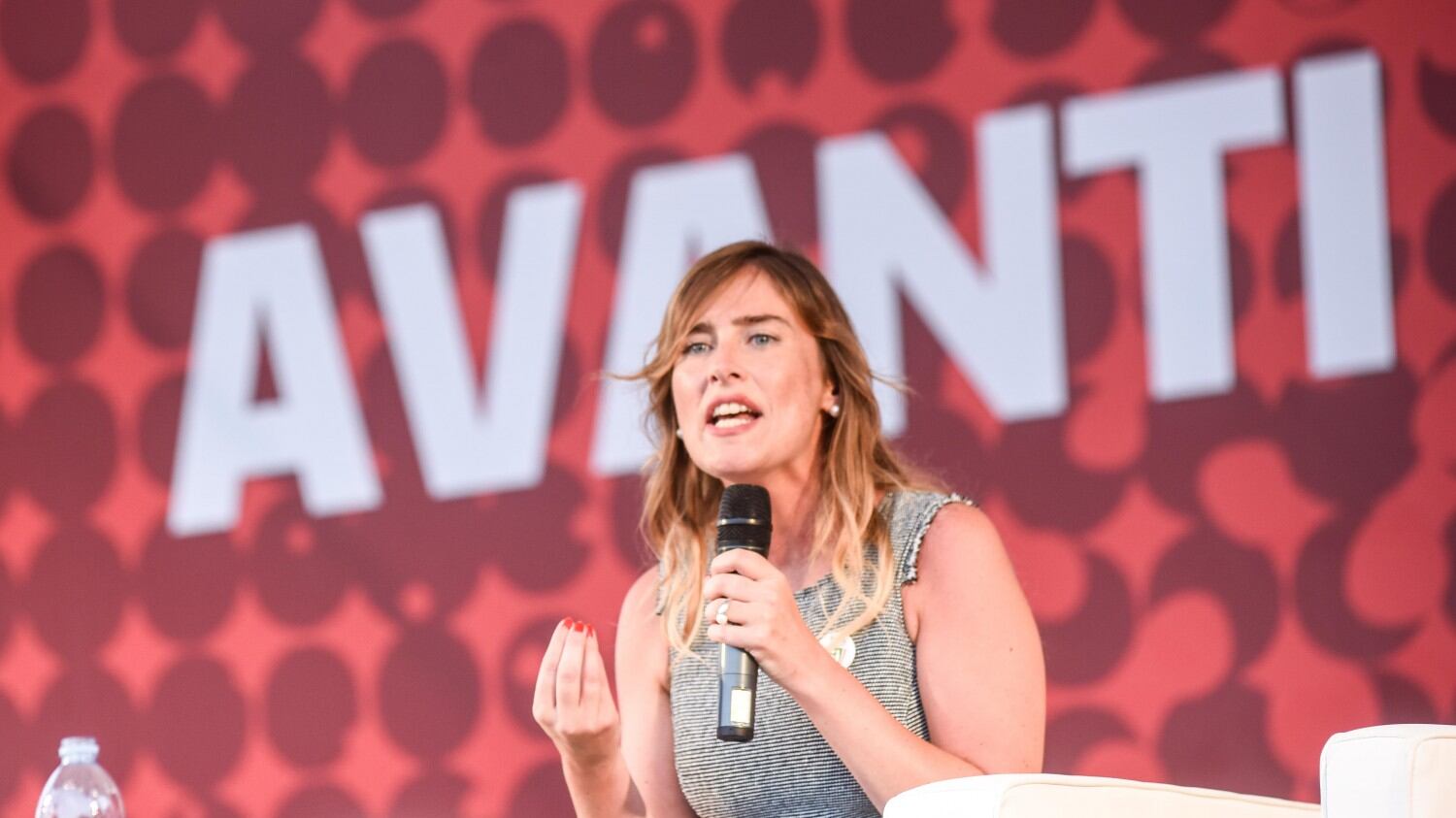 Boschi e compagni riscoprono il bello delle manette