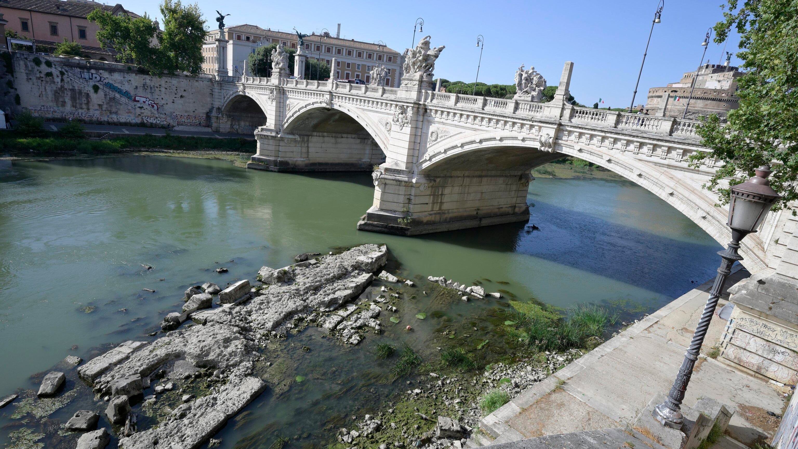 Arriva il commissario anti siccità. Bollette dell'acqua su di 500 euro