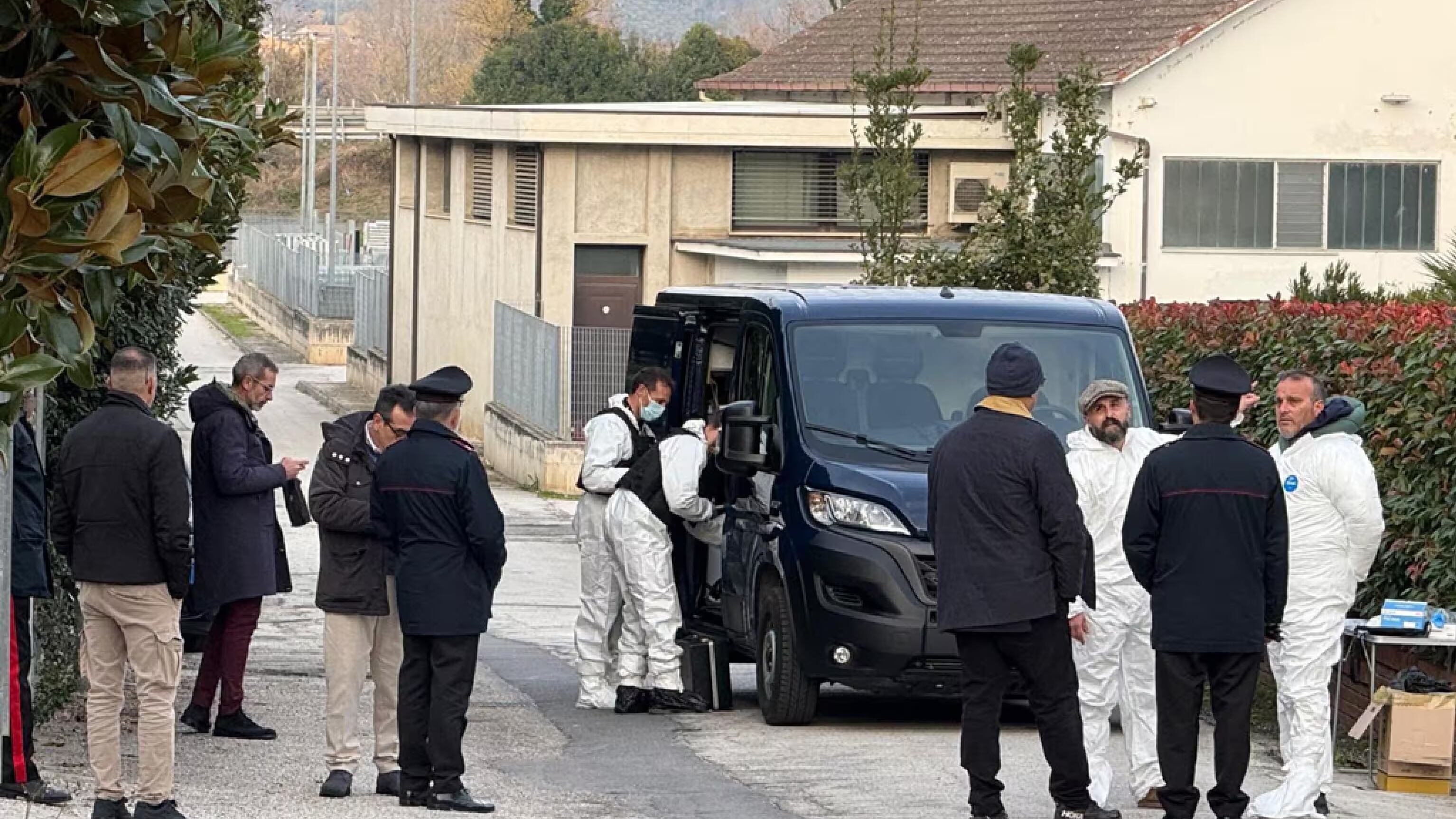 Dopo anni di botte perdona il marito: lui la massacra in camera da letto