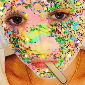 Miley Cyrus: nude look hot su Instagram per un nuovo progetto 5