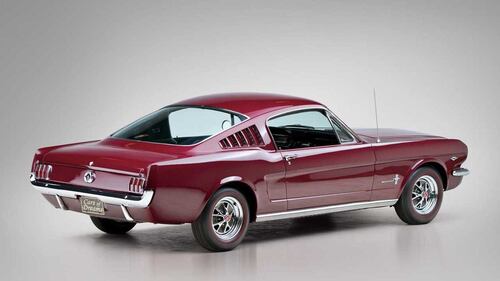 Ford Mustang, guarda le foto di tutte le generazioni 18