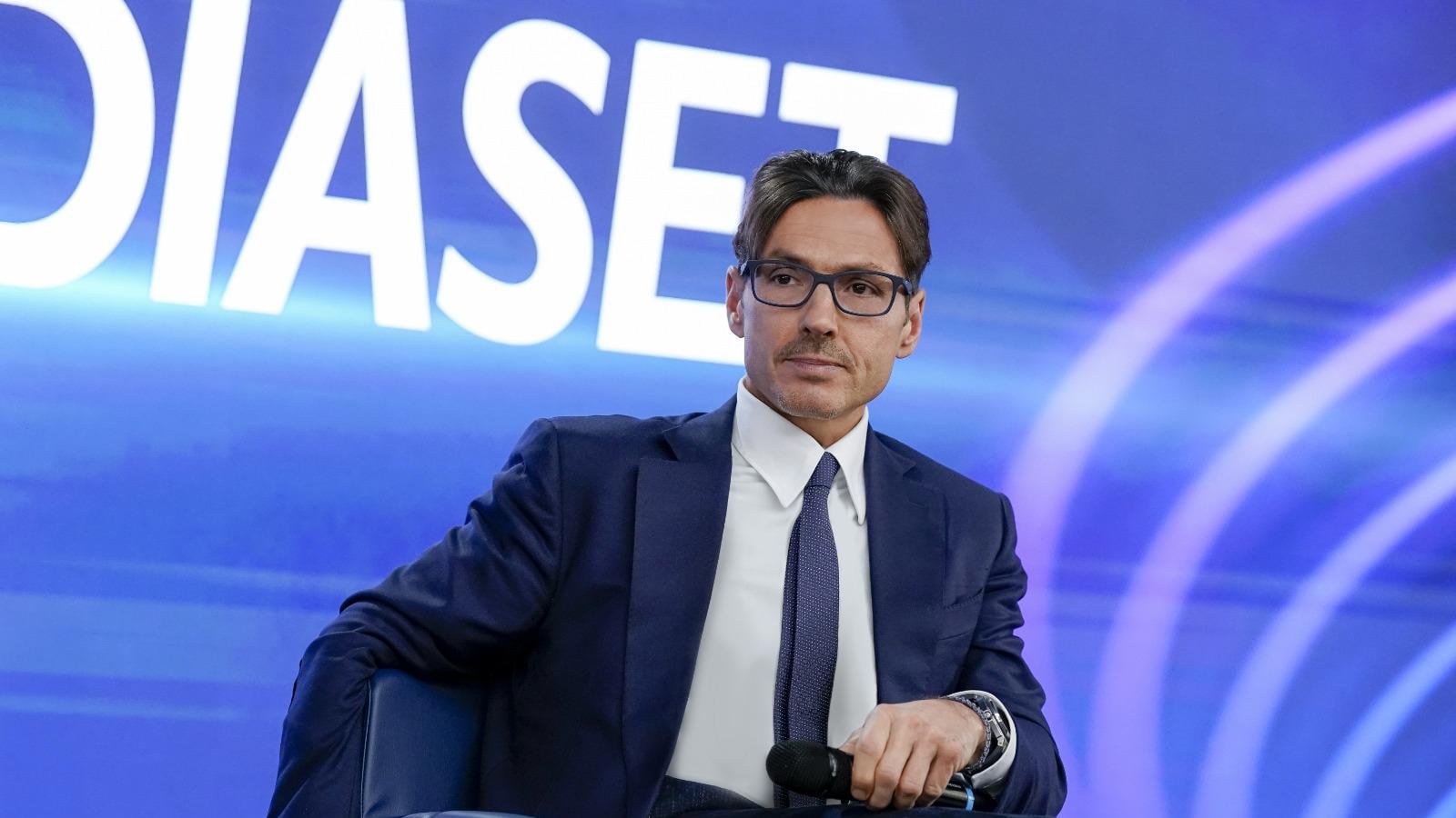 Violento incidente d'auto per Pier Silvio Berlusconi, è illeso: cos'è successo