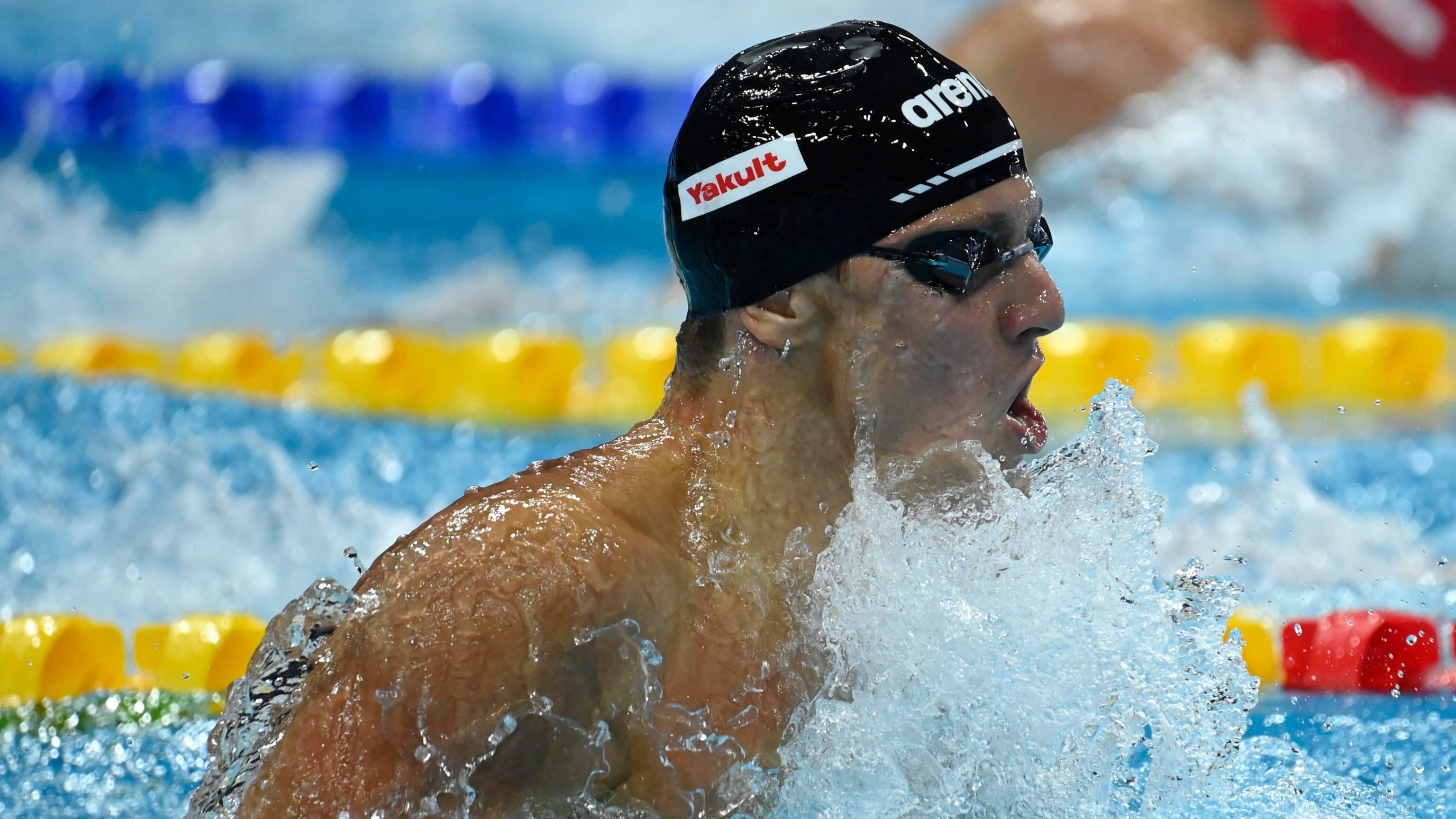 Nuoto, primo oro per l'Italia: Martinenghi trionfa nei 100 rana