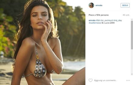 Emily Ratajkowski, seflie nudo allo specchio come Kim Kardashian: foto 20