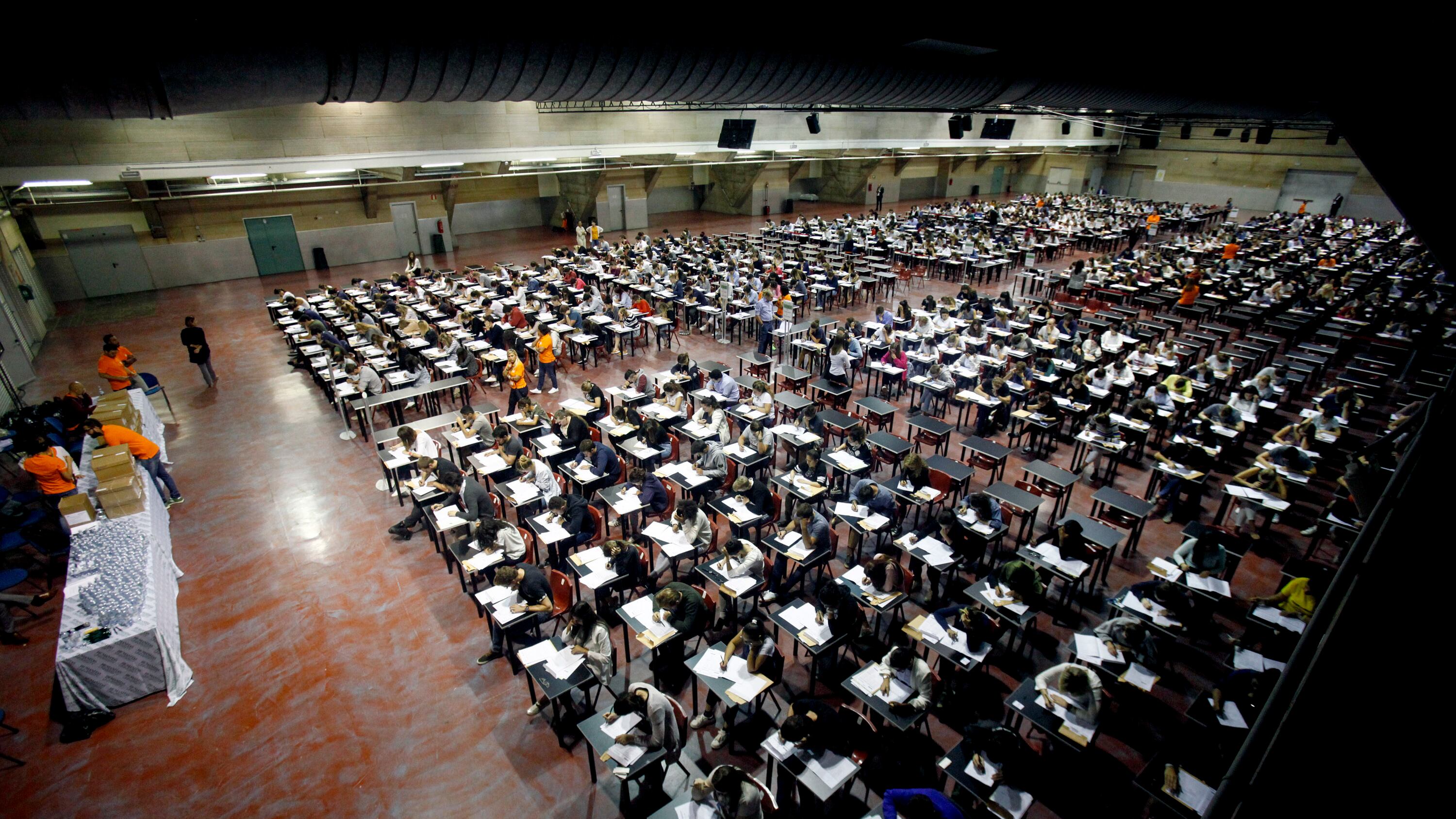 Medicina meno "chiusa": test d'ingresso dopo 6 mesi