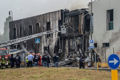 Aereo caduto a Milano 6