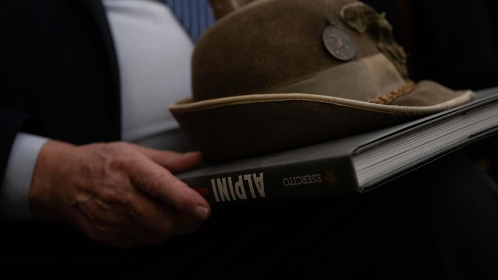 “Alpini, soldati di montagna”: il volume che racconta mezzo secolo di storia italiana