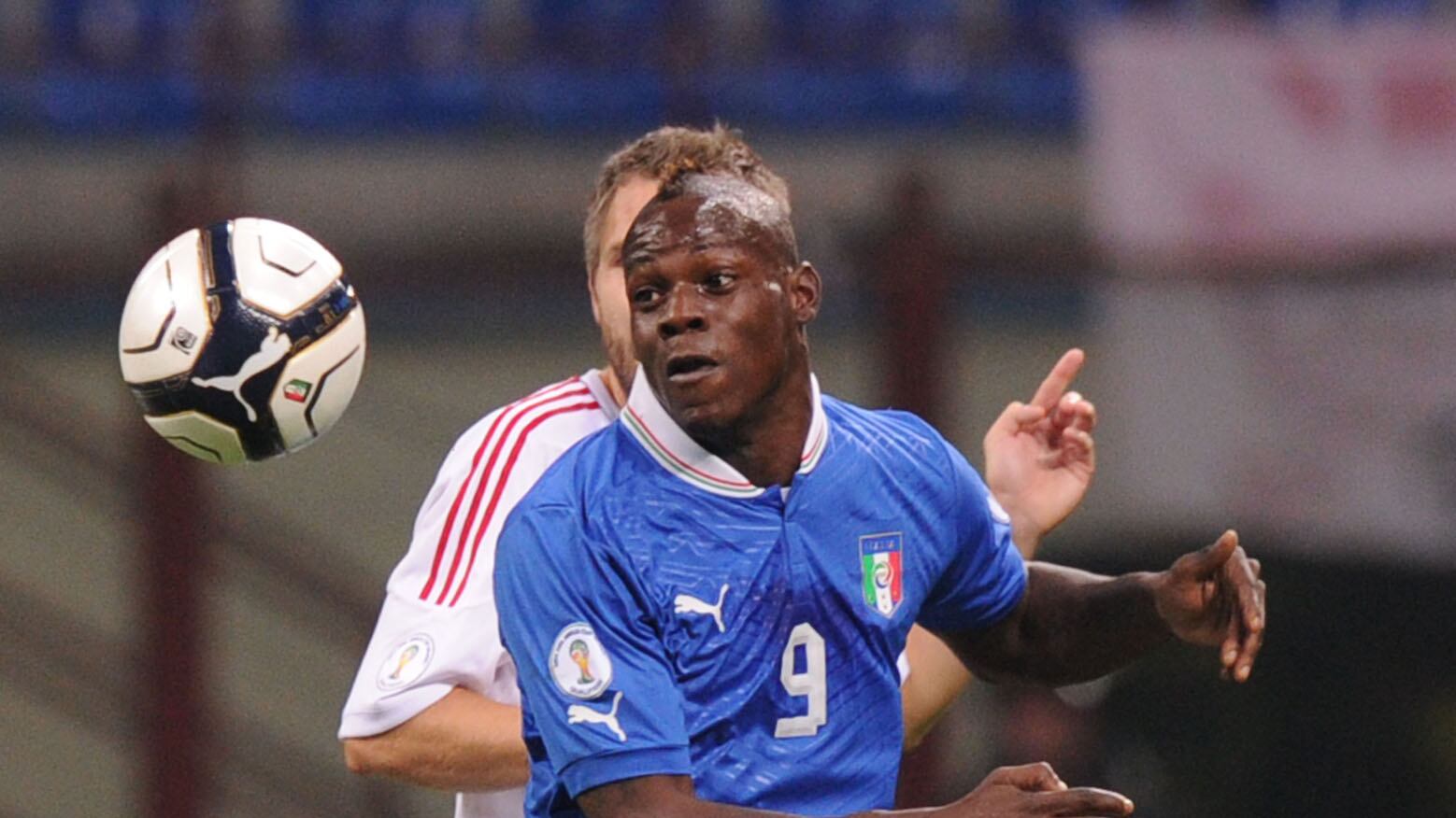 Berlusconi allontana Balotelli dal Milan: "Proibite certe spese"