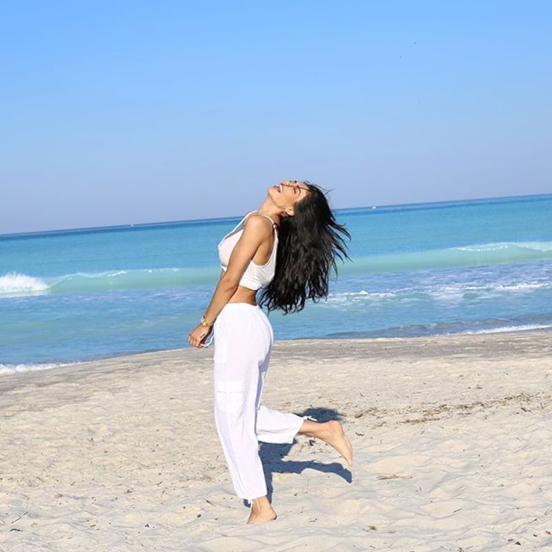 Gli scatti della sexy modella Andreea Sasu 1