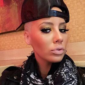Amber Rose: sexy al carnevale di Trinidad e Tobago 9