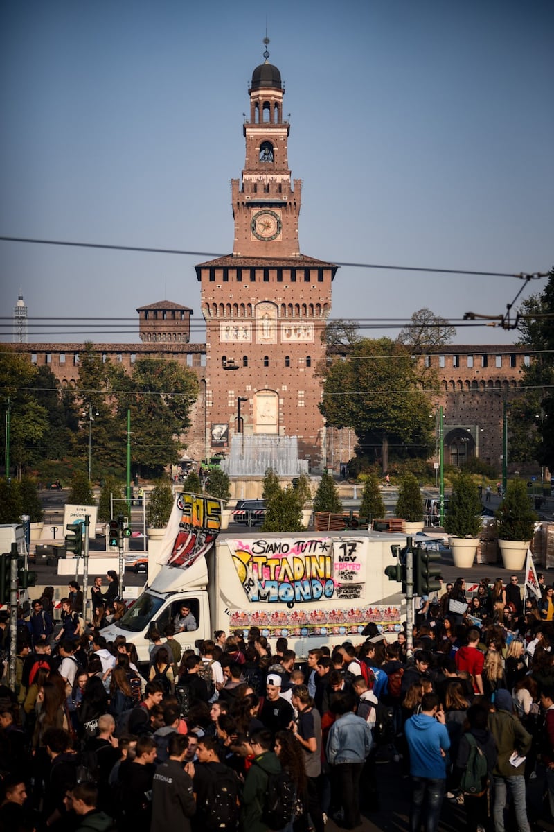 Corteo di studenti in protesta 16