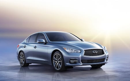 Infiniti Q50 4