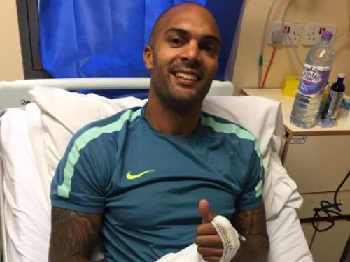 Wolverhampton, il portiere Ikeme si ritira: "Devo sconfiggere la leucemia"
