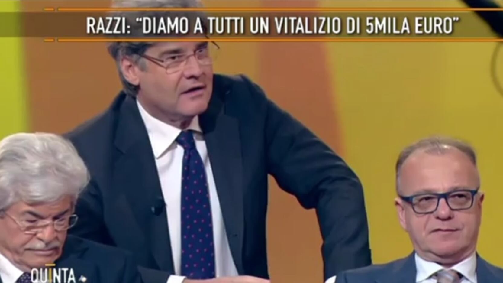 Scontro a Quinta Colonna. "Noi ladri? È un'ingiuria". E Rotondi se ne va