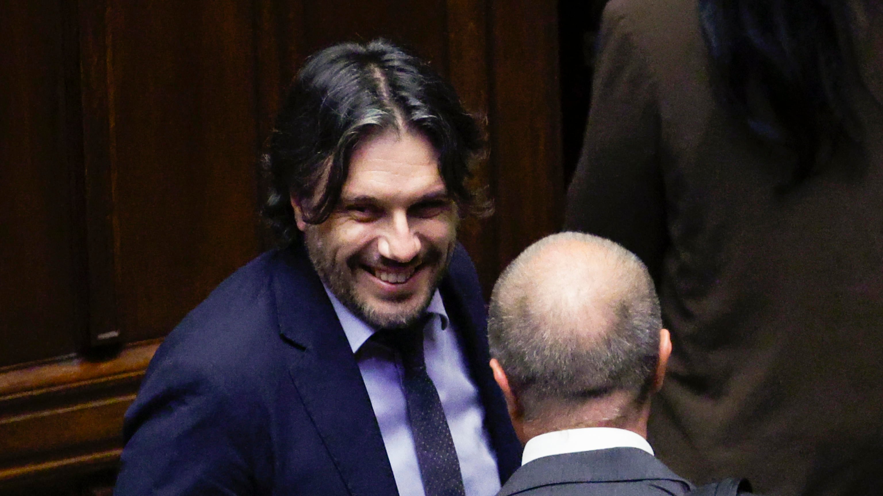 Chi è Francesco Silvestri, il grillino della prima ora che ha insultato la premier