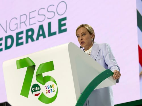 Meloni: "Un milione di posti di lavoro in più in 1000 giorni"