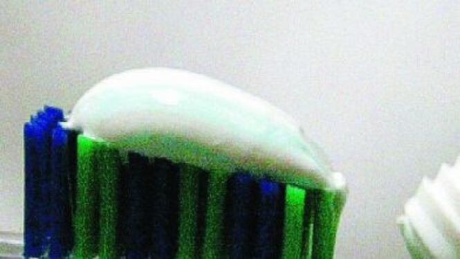 Schiume da barba, dentifrici e creme: i marchi di evitare