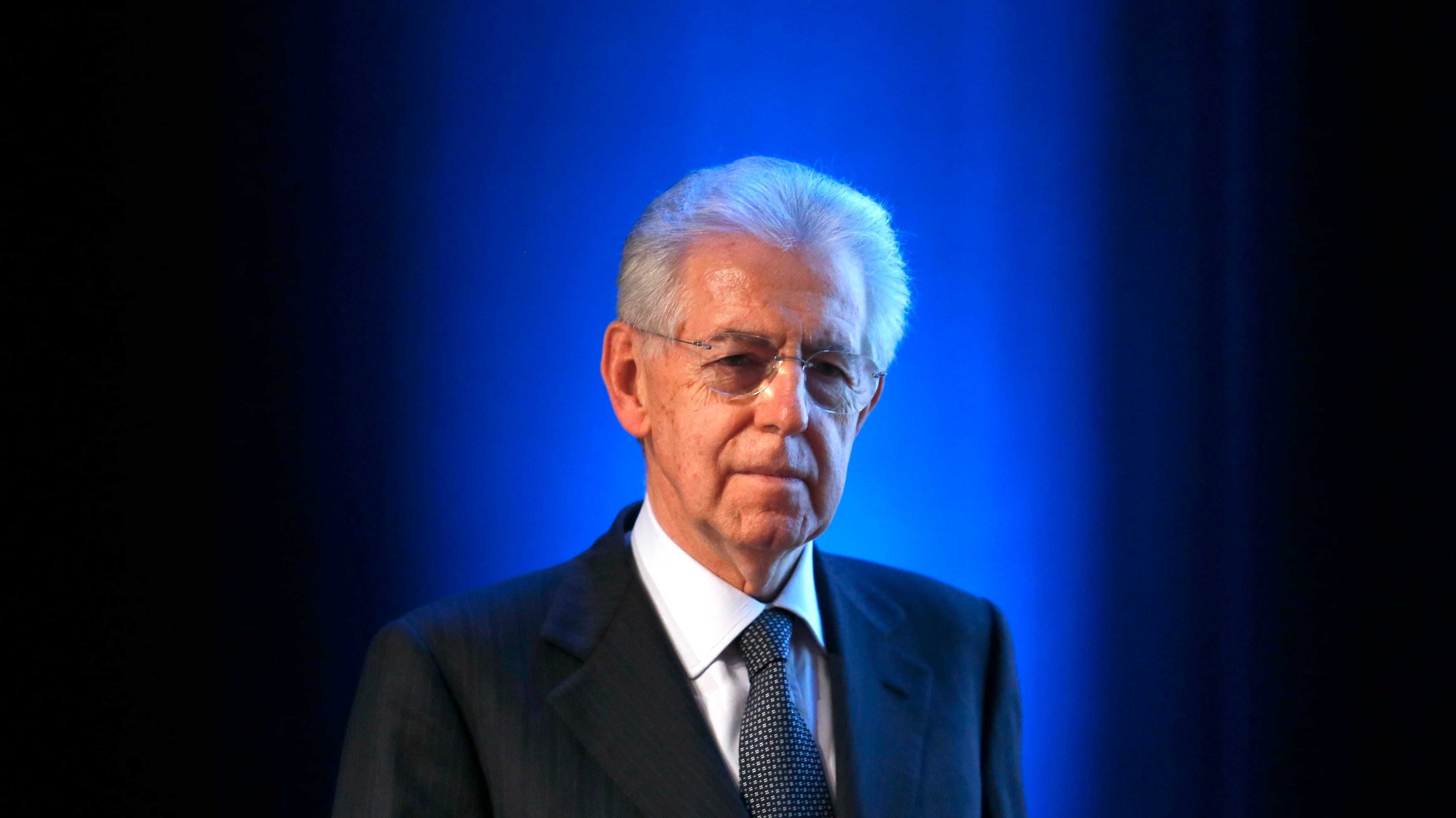Berlusconi, Bersani, Monti: lo scontro politico va in tv (Sky vuole fare da arena)