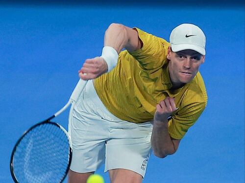 Atp Doha, Sinner in scioltezza: supera Machac in due set e approda al secondo turno