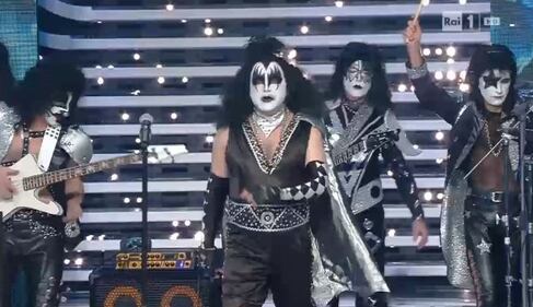 Elio e le storie tese in versione Kiss 4