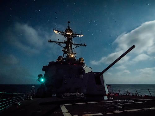 La Us Navy testa per la prima volta i proiettili iperveloci