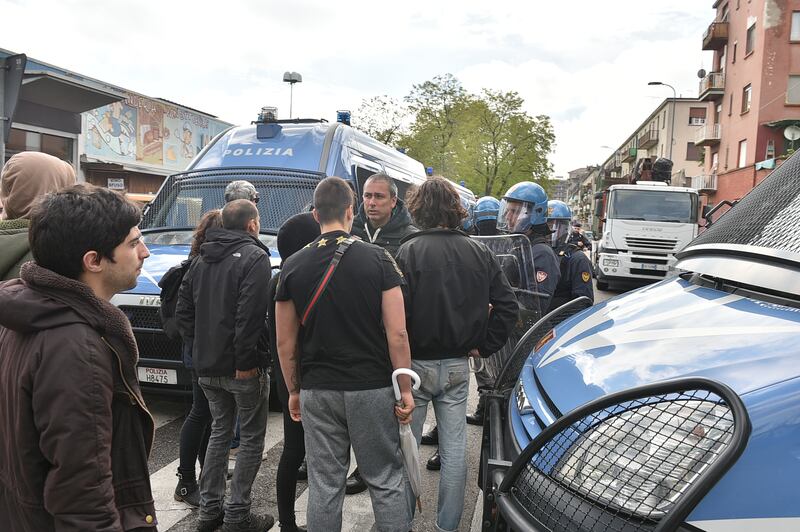 NoExpo, sgomberi al Giambellino 9